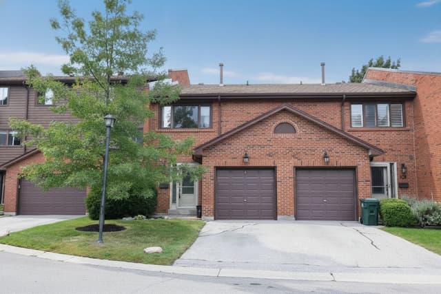 4165 Fieldgate Dr. 102 Mississauga On L4w 2m9