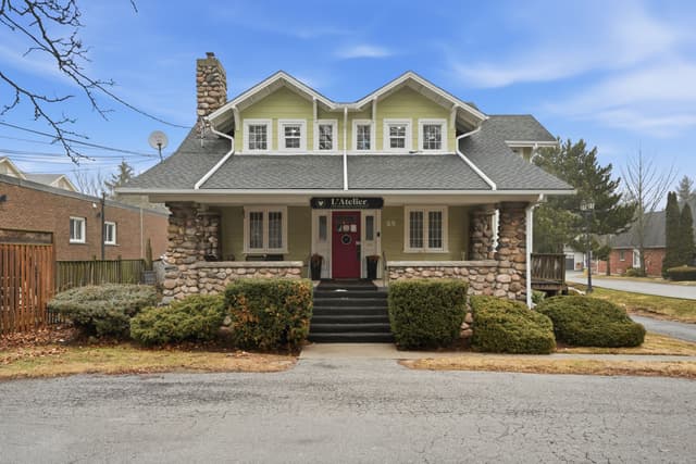 89 Main St. E Grimsby On L3m 1m6
