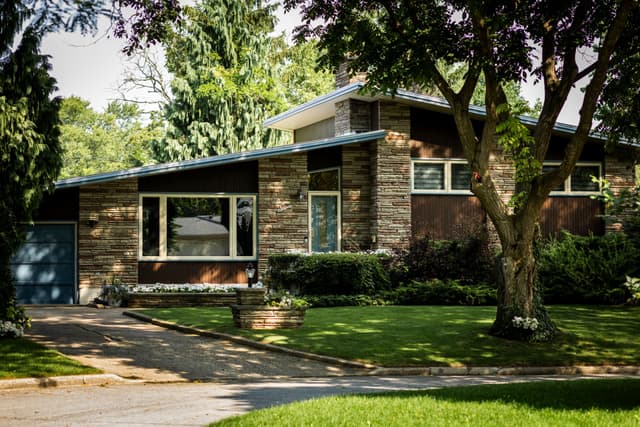 7 Glenayr Pl. St Catharines On L2t 2a2