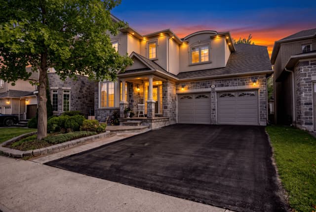 364 Nautical Blvd. Oakville On L6l 0c1