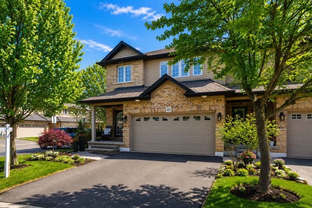 441 Stonehenge Dr. 40 Hamilton On L9k 0b1