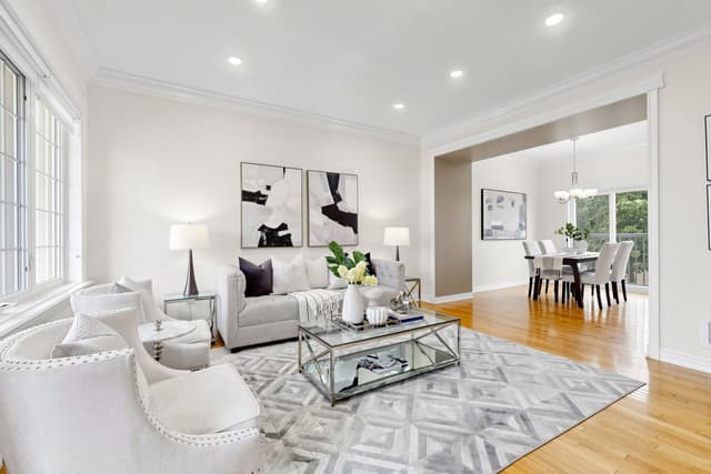 123 Georgian Dr. 15 Oakville On L6h 0e7