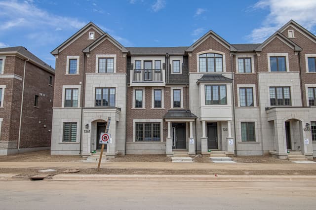 1359 William Halton Pkwy. Oakville On L6h 7b3