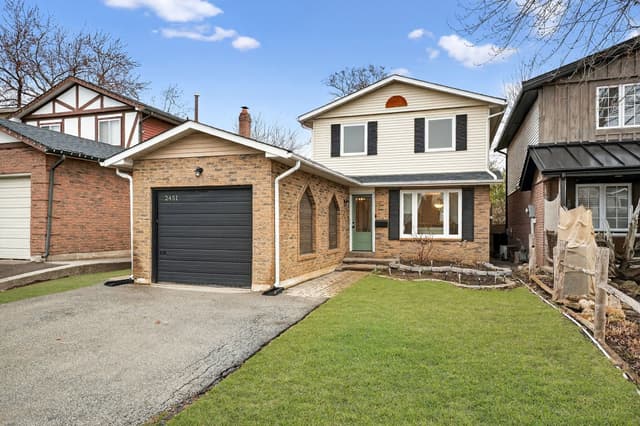 2451 Malcolm Cres. Burlington On L7p 3y7