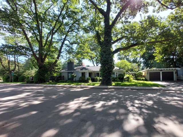 344 Maple Ave. Oakville On L6j 2h7