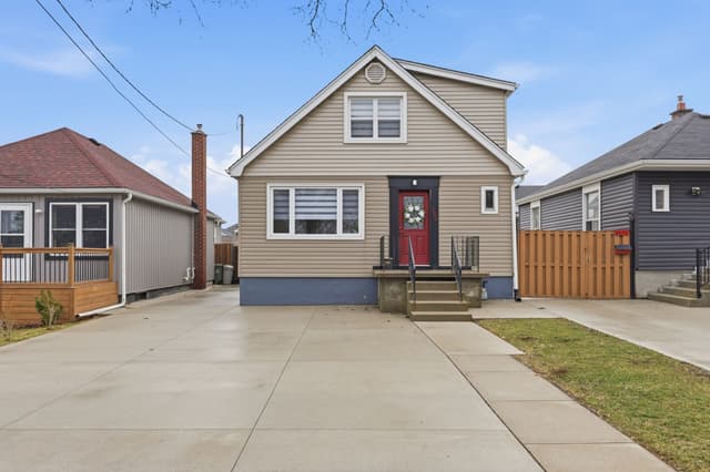 2062 Barton St. E Hamilton On L8h 2z4