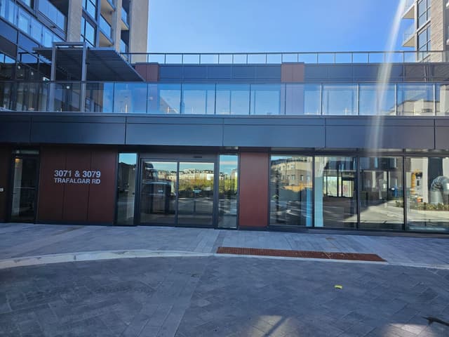 3079 N Trafalgar Rd. N 2005 Oakville On L6h 8c5