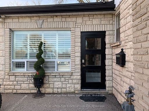 197 Broadway St. Lower Unit Mississauga On L5m 1h8