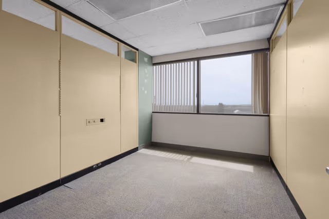 690 Dorval Dr. 500 Oakville On L6k 3v7