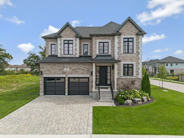 211 Ambrous Cres. Guelph On N1g 0g3