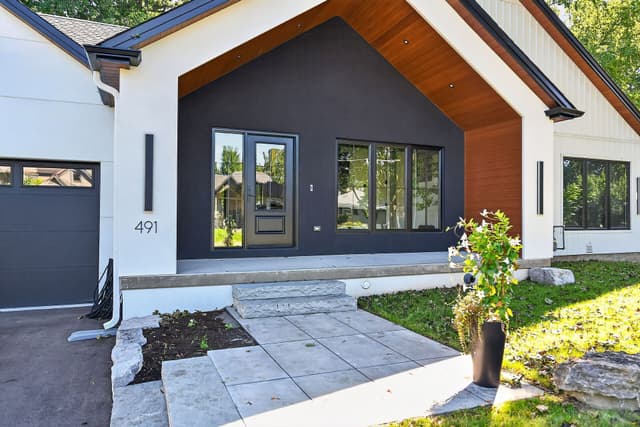 491 Anson Dr. Hamilton On L9g 2m2