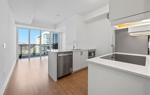 1035 Southdown Rd. 1714 Mississauga On L5j 0a2