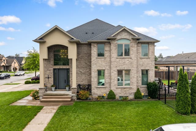 90 Videl Cres. N St Catharines On L2w 0a2
