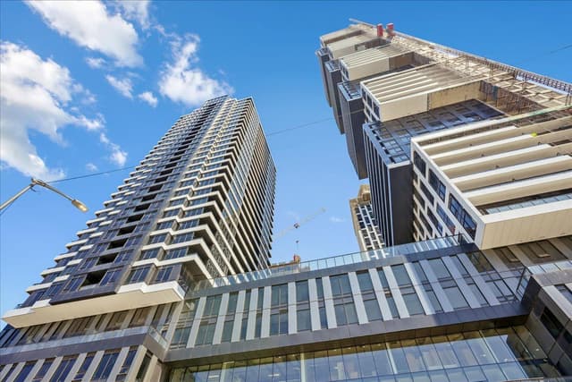 4015 The Exchange 907 Mississauga On L5b 0n9