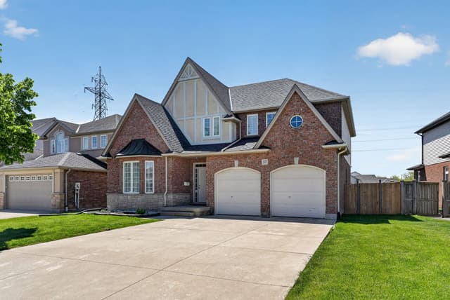 37 Fredonia Cres. St Catharines On L2s 4c3