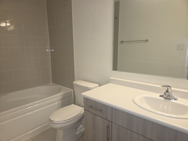975 Whitlock Ave. 25 Milton On L9e 1s9