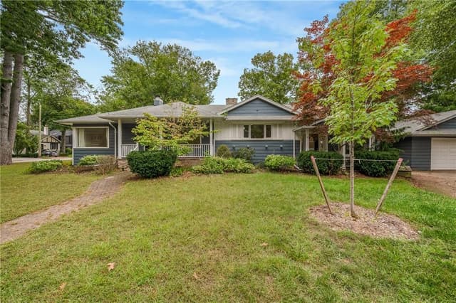 374 Spruce St. Oakville On L6j 2h3