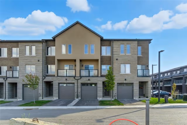 4 Clear Valley Ln. Hamilton On L0r 1w0