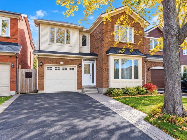 1132 Glen Valley Rd. Oakville On L6m 3k8