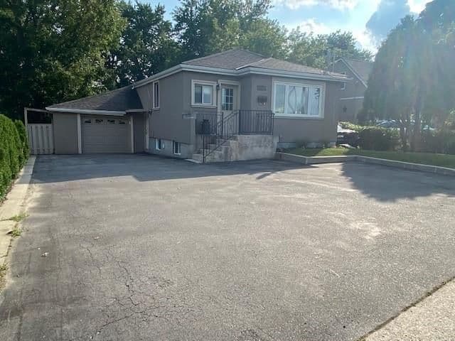 561 Mohawk Rd. W Hamilton On L9c 1x5