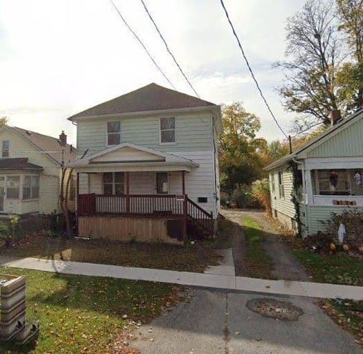 42 Russell Ave. St Catharines On L2r 1v5