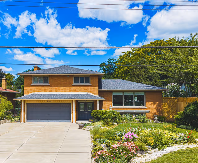 364 Fennell Ave. W Hamilton On L9c 1g4