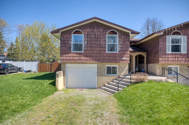 8 Kerwin Gate St Catharines On L2n 4j8