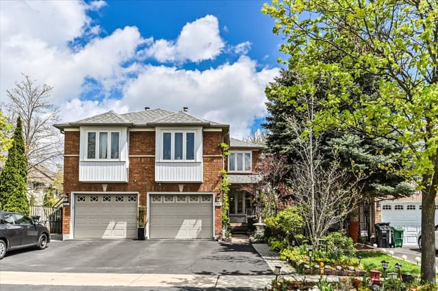 5481 Palmerston Cres. Mississauga On L5m 5z8