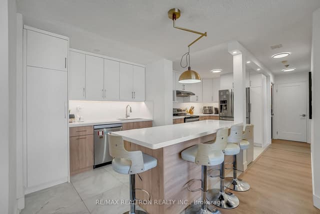 4185 Shipp Dr. 1713 Mississauga On L4z 2y8
